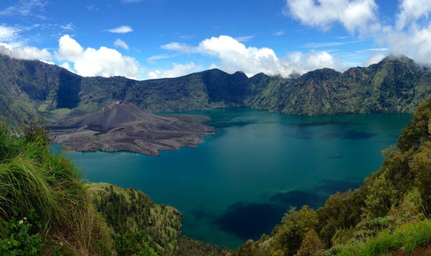 Essential Tips for Trekking Mount Rinjani